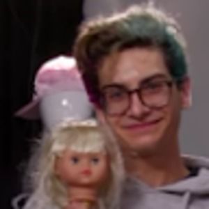 Meet your Posher, Abigail